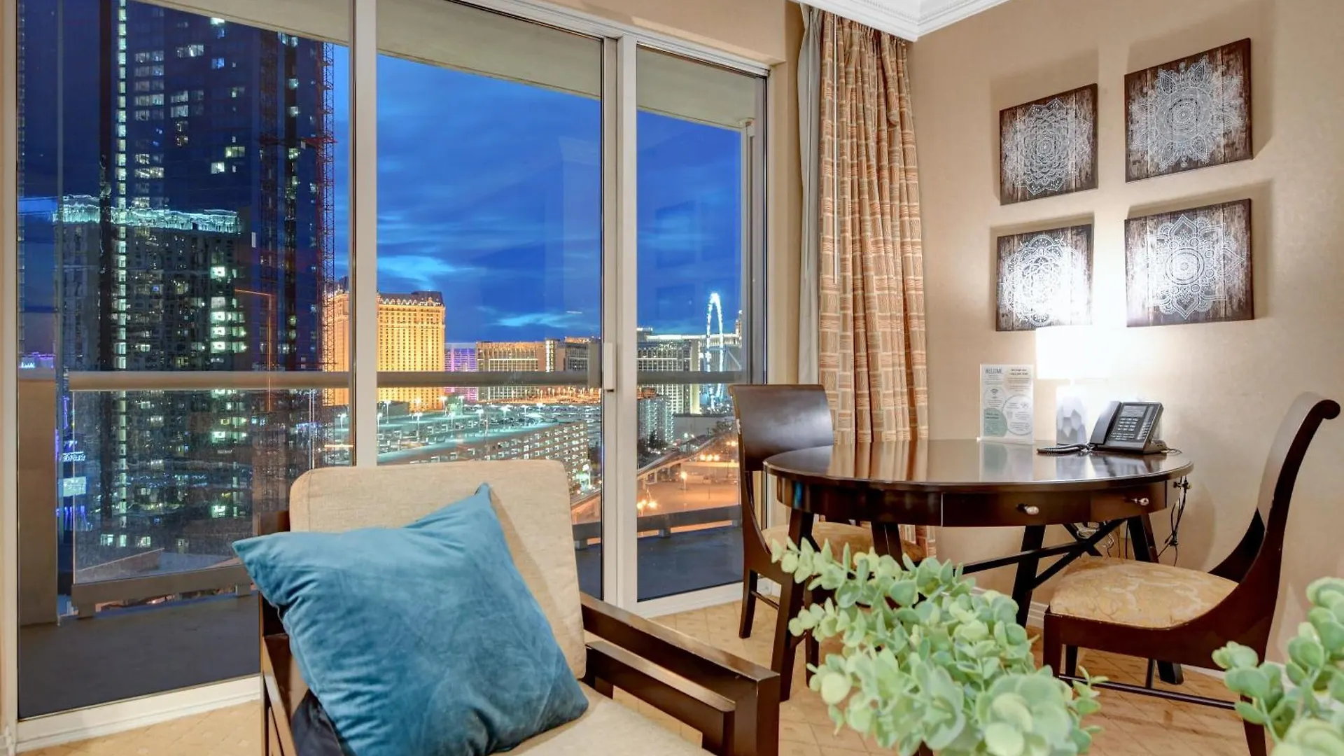 Balcony Strip View Suite * Mgm Signature Tower 3 Las Vegas Aparthotel