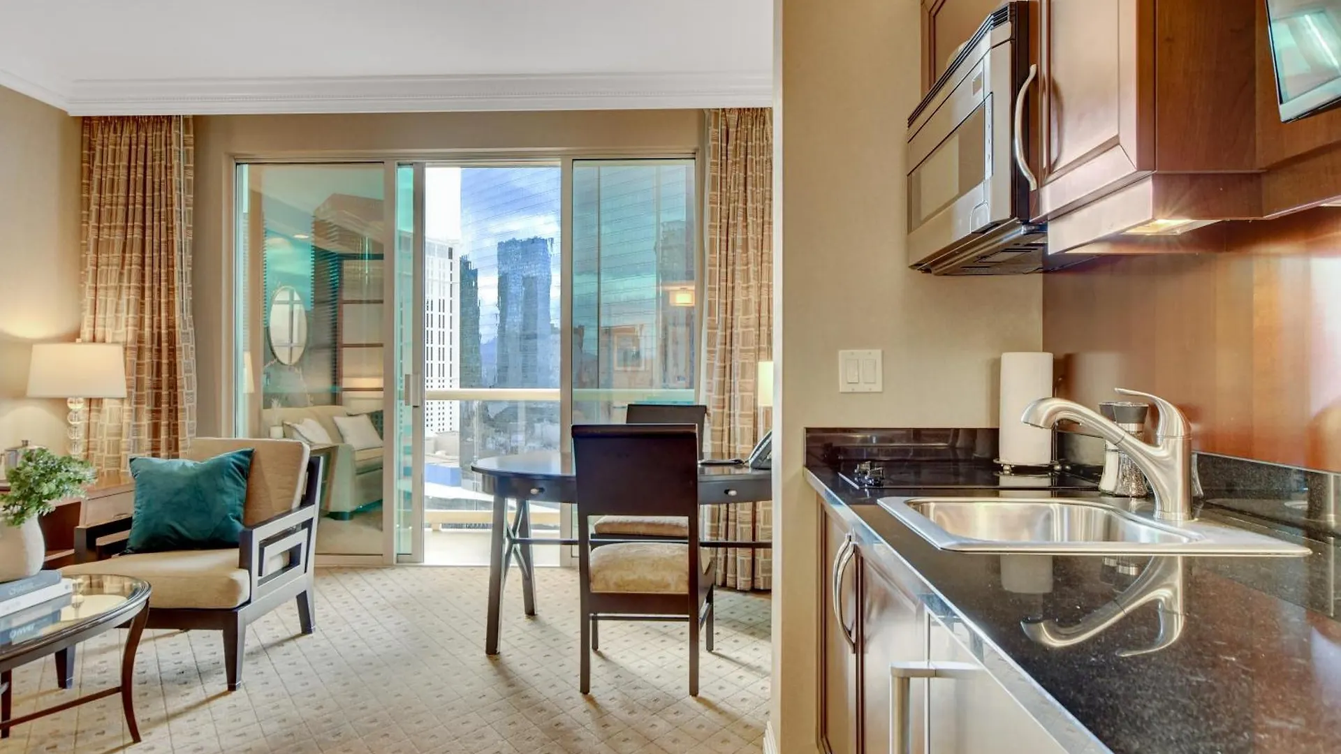 Balcony Strip View Suite * Mgm Signature Tower 3 Las Vegas United States