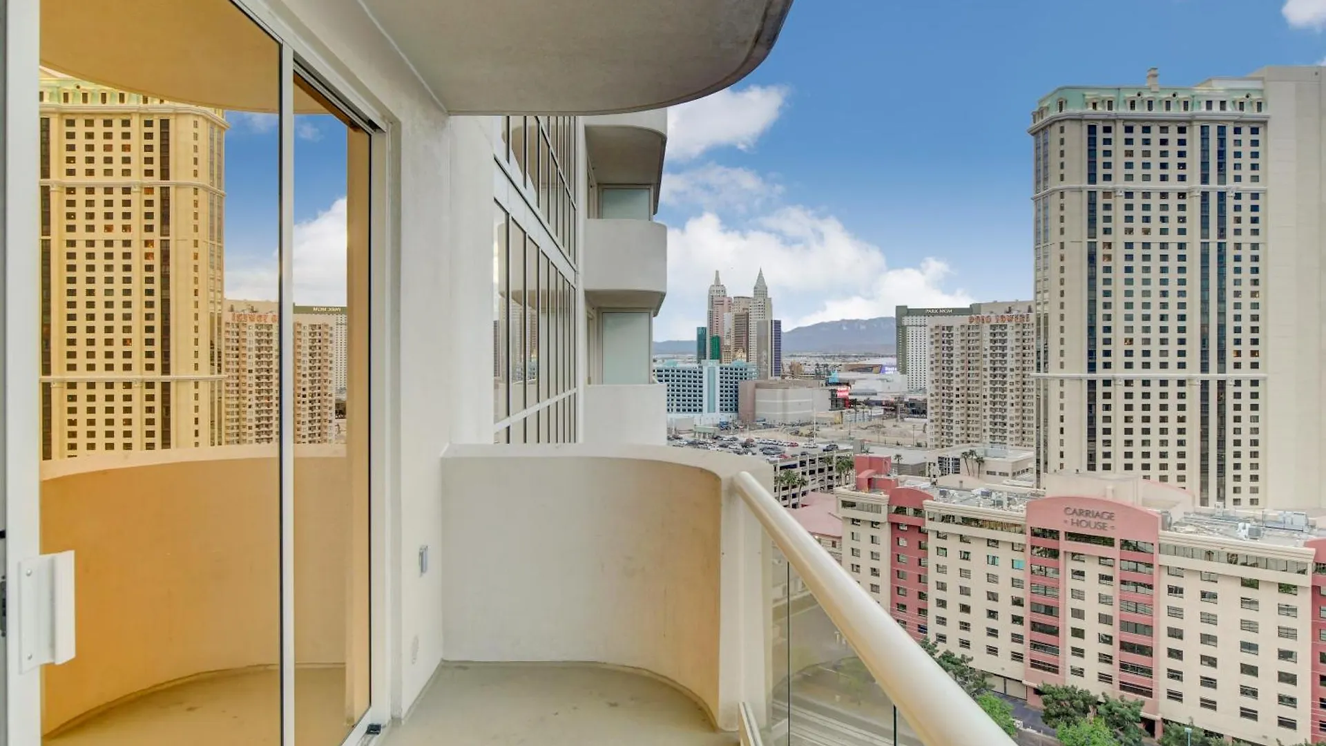 Balcony Strip View Suite * Mgm Signature Tower 3 Las Vegas Aparthotel
