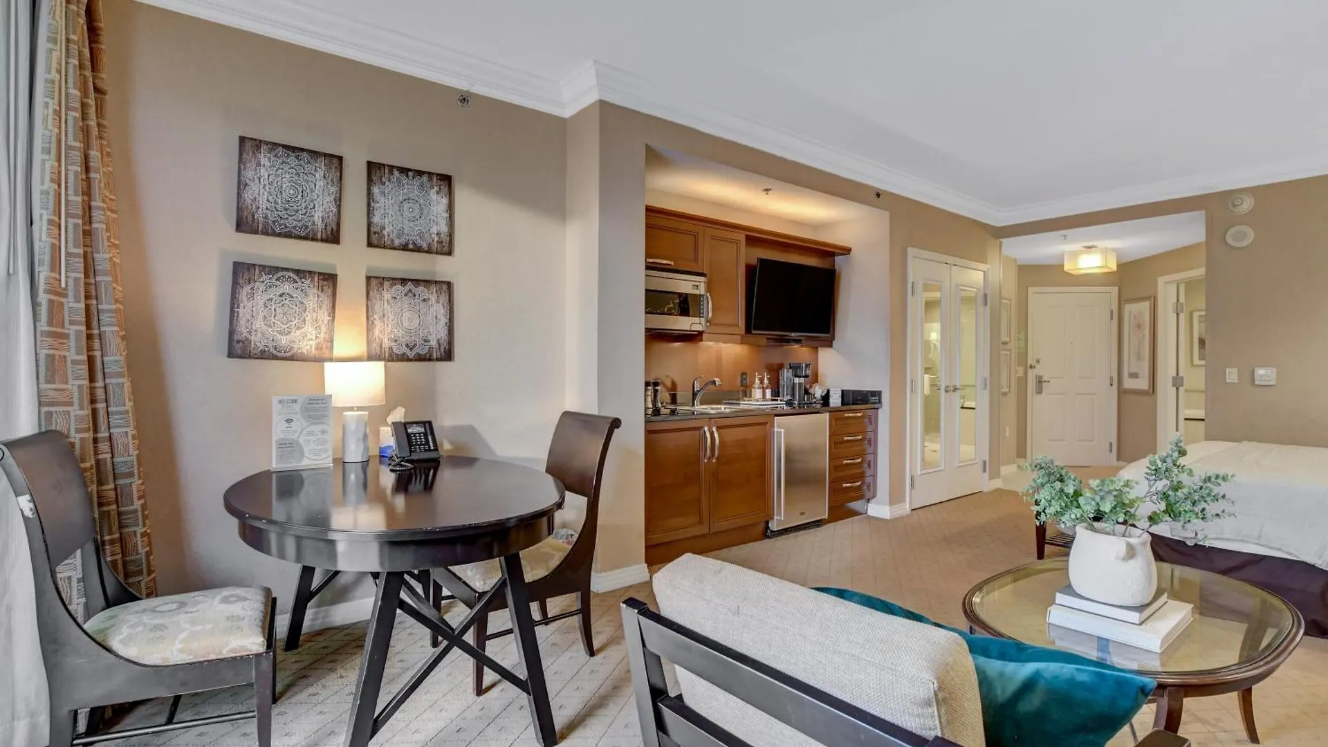Balcony Strip View Suite * Mgm Signature Tower 3 Las Vegas